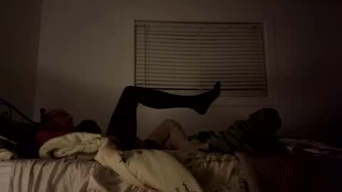 Snapshot of macsammacfuck833109 chatting on 09-18-25, 09:11 slyshyguy69 online show from 09-18-25, 09:11