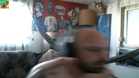 Snapshot of mad_dem0n chatting on 03-06-25, 11:14 Manuel online show from 03-06-25, 11:14