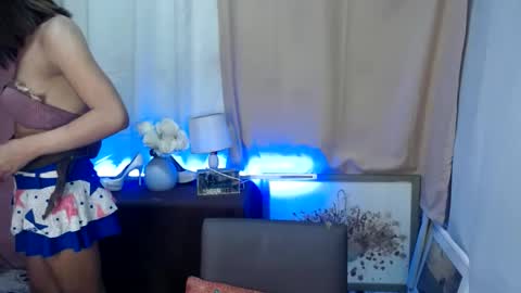 Snapshot of madalina1992 chatting on 01-13-25, 08:05 madalina1992 online show from 01-13-25, 08:05