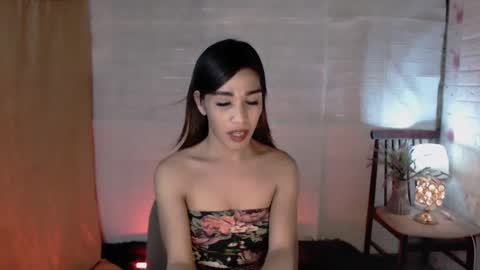 Snapshot of madalina1992 chatting on 01-18-25, 02:12 madalina1992 online show from 01-18-25, 02:12