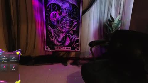 Madame La online show from 04-24-26, 12:29