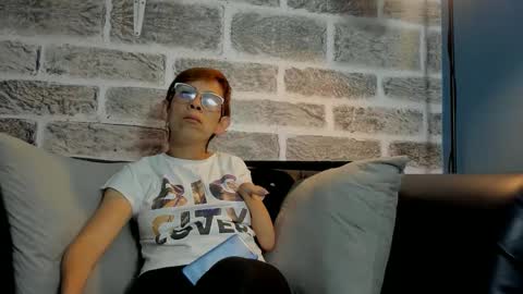 Snapshot of madame_mature1 chatting on 05-03-26, 02:12 Madame online show from 05-03-26, 02:12