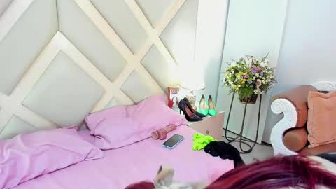 Madame Carla  online show from 03-10-25, 02:37