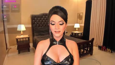 Snapshot of madammistressdominatrixxx chatting on 12-10-24, 03:20 Alison Kloss online show from 12-10-24, 03:20