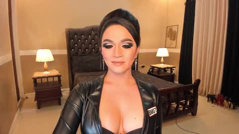 Snapshot of madammistressdominatrixxx chatting on 03-11-25, 02:54 Alison Kloss online show from 03-11-25, 02:54