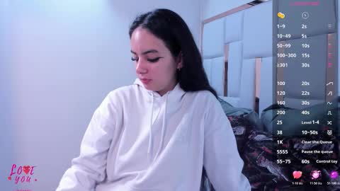 Maddie Grey online show from 11-19-25, 11:21