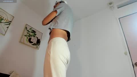 Snapshot of maddie_ray_ chatting on 04-20-26, 05:43 Maddie Ray online show from 04-20-26, 05:43
