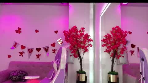 maddie_t18 online show from 02-16-26, 11:28