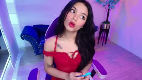 maddie_t18 online show from 04-25-26, 11:46