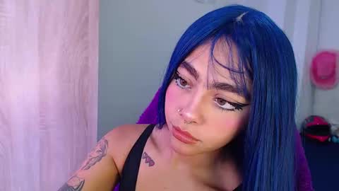 Snapshot of maddiie_and_clyde chatting on 09-21-25, 04:52 maddiie and clyde online show from 09-21-25, 04:52