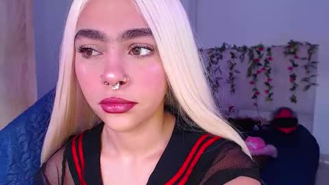 Snapshot of maddiie_and_clyde chatting on 10-14-25, 03:24 maddiie and clyde online show from 10-14-25, 03:24