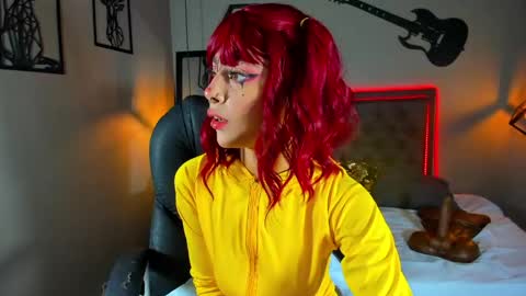 Snapshot of maddiiebrooks chatting on 01-19-25, 03:32 Maddie online show from 01-19-25, 03:32