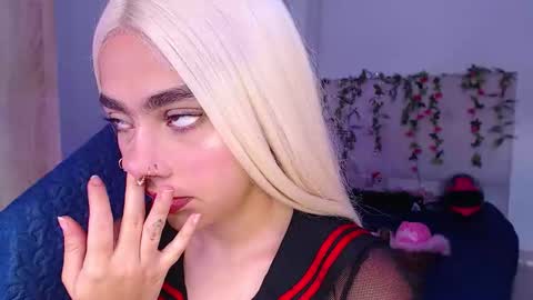 Snapshot of maddiiebrooks chatting on 10-14-25, 03:13 Maddie online show from 10-14-25, 03:13