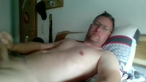 Snapshot of maddin8891 chatting on 09-22-25, 11:45 Maddin online show from 09-22-25, 11:45