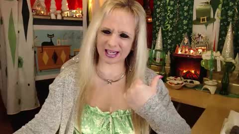 MaddisonRae online show from 02-19-26, 01:56