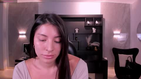 Maddison online show from 03-12-26, 08:26