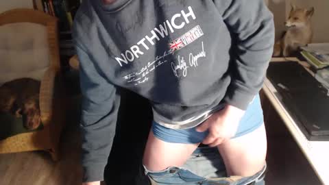 Snapshot of maddmax8 chatting on 01-11-25, 07:49 Mad4You online show from 01-11-25, 07:49