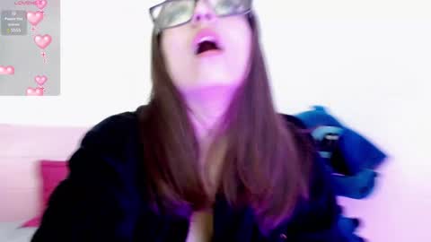 Snapshot of maddy_14 chatting on 01-25-25, 03:41 Maddy UwU online show from 01-25-25, 03:41