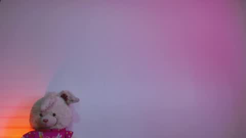 Snapshot of maddy_14 chatting on 09-30-25, 06:57 Maddy UwU online show from 09-30-25, 06:57