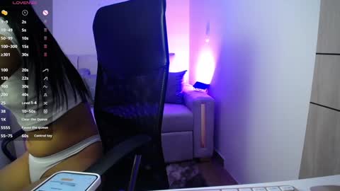 Snapshot of maddy_bronw chatting on 12-06-24, 04:58 Maddy online show from 12-06-24, 04:58