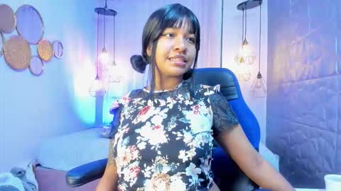 Maddy  online show from 11-22-25, 08:08