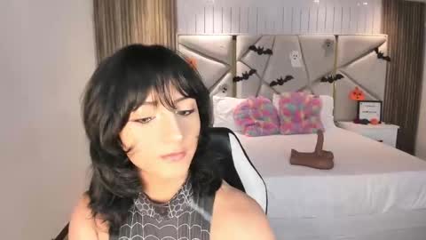 Snapshot of maddy_xoxo_hot chatting on 10-28-25, 11:51 Maddy online show from 10-28-25, 11:51