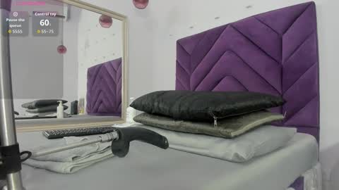 maddyjohnsonn online show from 11-24-25, 03:39