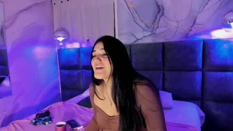 Snapshot of maddysexx_ chatting on 09-18-25, 11:34 Maddy online show from 09-18-25, 11:34