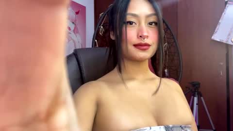 Maddy online show from 12-12-24, 01:32