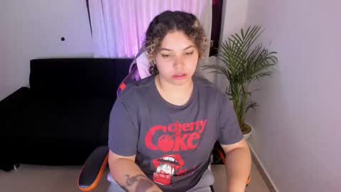 Snapshot of madelaine_taylor chatting on 01-14-25, 11:42 madelaine_taylor online show from 01-14-25, 11:42