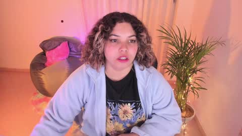 Snapshot of madelaine_taylor chatting on 01-24-25, 02:39 madelaine_taylor online show from 01-24-25, 02:39