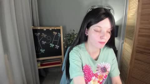 madelaines online show from 11-26-25, 09:21