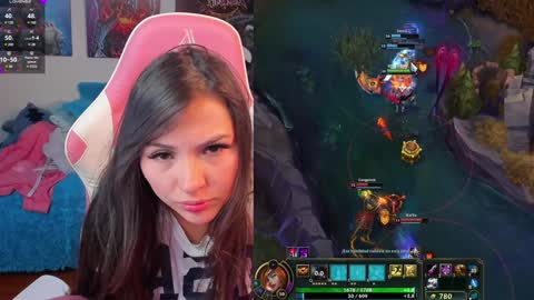 Snapshot of madeleine_shinobi chatting on 01-16-25, 02:41 Emily Only Fans online show from 01-16-25, 02:41