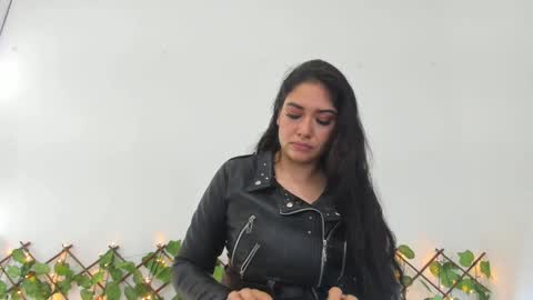 Madeleine  online show from 03-12-25, 05:07