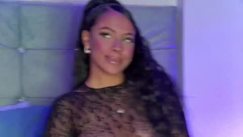 Snapshot of madeleinxxx_ chatting on 12-29-24, 05:53 madeleinxxx_ online show from 12-29-24, 05:53