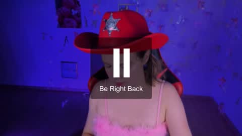 Madeline online show from 11-14-25, 08:35