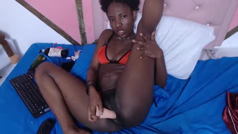 Snapshot of madeline_woods chatting on 12-24-24, 12:44 Madeline online show from 12-24-24, 12:44