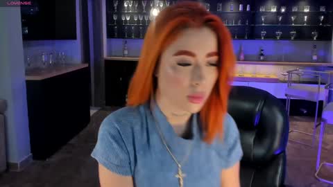 Snapshot of madelinefox_ chatting on 01-18-25, 08:20 Madeline online show from 01-18-25, 08:20