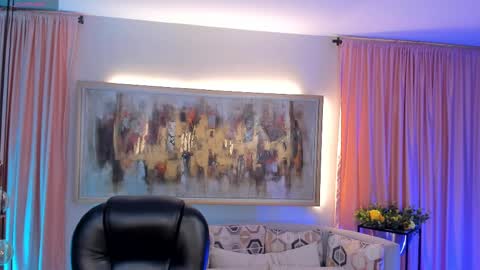 Snapshot of madelinefox_ chatting on 02-11-25, 07:54 Madeline online show from 02-11-25, 07:54