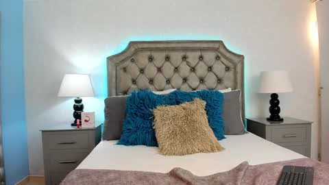 Snapshot of madelynvancee chatting on 01-22-25, 10:26 Madelyn Vancee online show from 01-22-25, 10:26