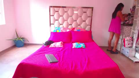 madelyn roses online show from 09-28-25, 08:14