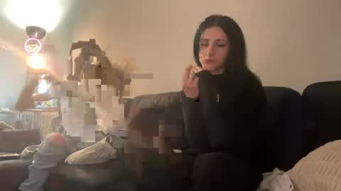 Snapshot of madibaby999 chatting on 02-26-25, 02:48 madibaby999 online show from 02-26-25, 02:48