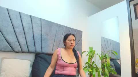 Snapshot of madiison_taylor chatting on 02-25-26, 12:37 madison online show from 02-25-26, 12:37