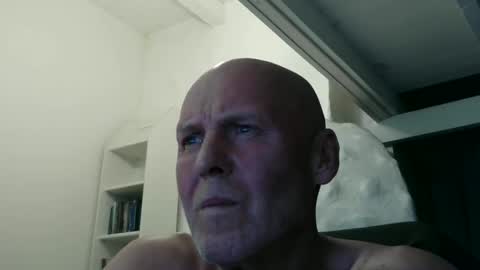 madio1187940 online show from 01-11-25, 05:29