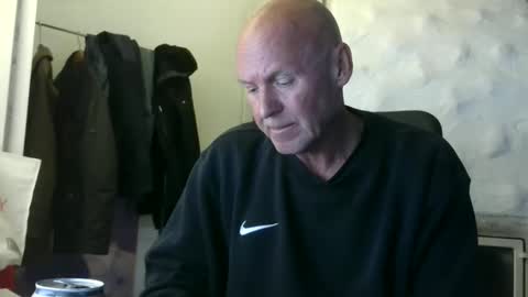 madio1187940 online show from 10-17-25, 04:31