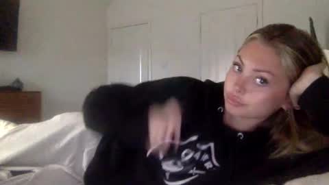 mari rose online show from 09-30-25, 01:27