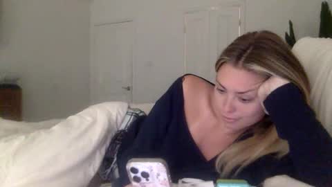 mari rose online show from 10-10-25, 02:38