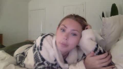 mari rose online show from 11-17-25, 02:12