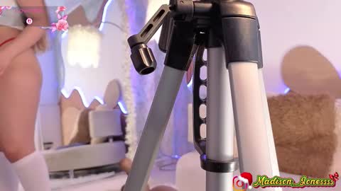    online show from 01-10-26, 07:04