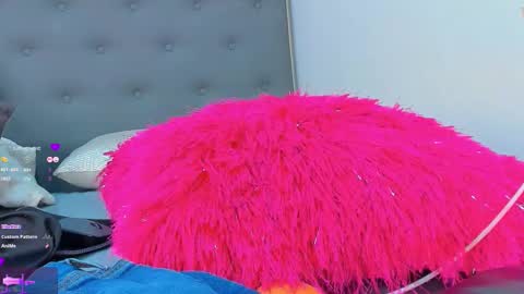   online show from 09-12-25, 02:11